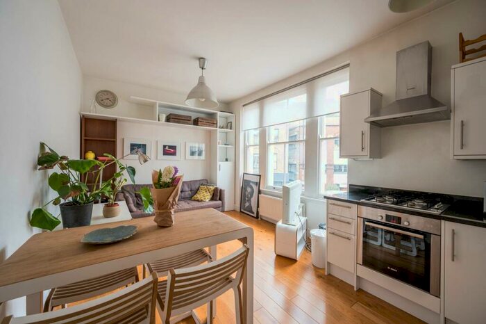 1 Bedroom Flat To Rent In Columbia Road, , Columbia Road, London, E2