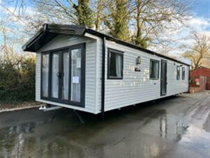 2 Bedroom Park Home For Sale In Manor House Caravan Park, Church Laneham, Retford, DN22