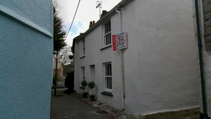 3 Bedroom Property To Rent In Chapel Lane, Penryn, TR10