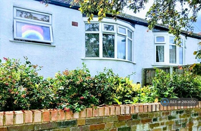2 Bedroom Bungalow To Rent In Benares Road, London, SE18