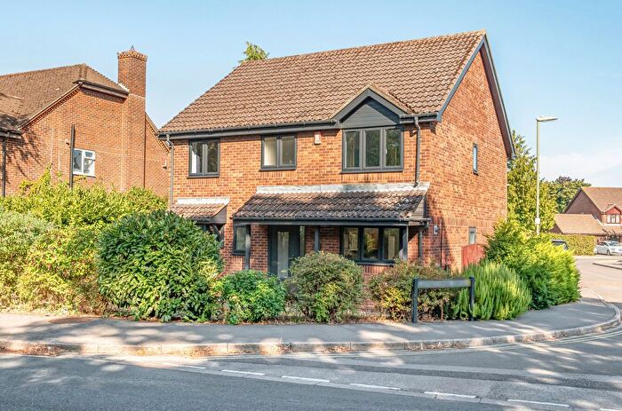 4 Bedroom Detached House For Sale In Locks Road, Locks Heath, Southampton, Hampshire, SO31