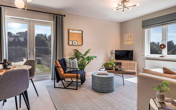 2 Bedroom Flat For Sale In Bullockstone Road, Herne Bay, CT6