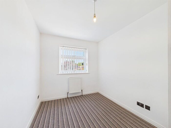 2 Bedroom End Of Terrace House For Sale In Baristow Close, Chester, CH2