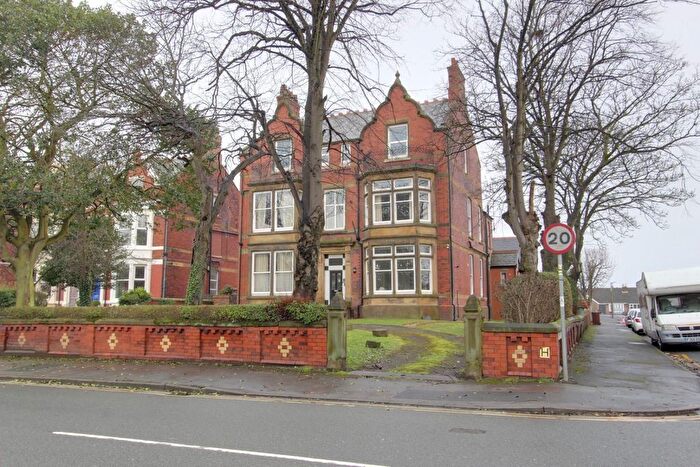 2 Bedroom Flat To Rent In St. Annes Road East, St. Annes, Lytham St. Annes, FY8