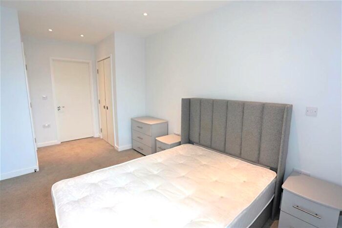 2 Bedroom Apartment To Rent In Block A :: Local Blackfriars, M3