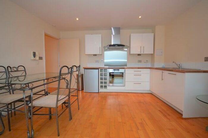 2 Bedroom Apartment To Rent In Broughton House, West Street, S1