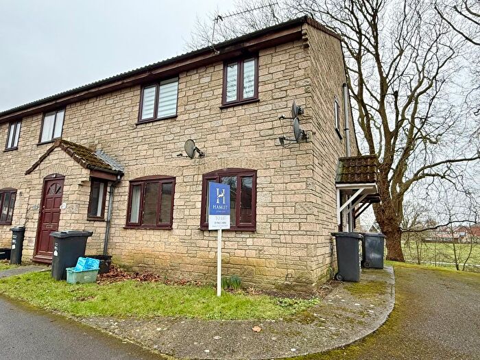 1 Bedroom Flat To Rent In Cavalier Way, Wincanton, BA9