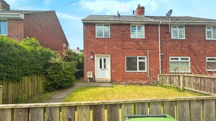 3 Bedroom Semi-Detached House To Rent In Delvedere, Consett, Durham, DH8