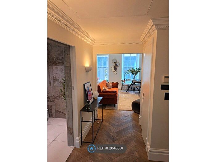 1 Bedroom Flat To Rent In Chambers House, London, WC2B