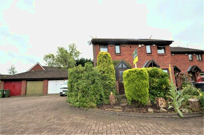 2 Bedroom End Of Terrace House To Rent In Withey Meadows, Hookwood, Surrey, RH6