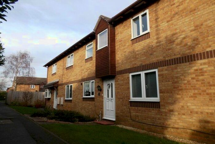 2 Bedroom Property To Rent In Hawthorn Walk, Bicester, OX26