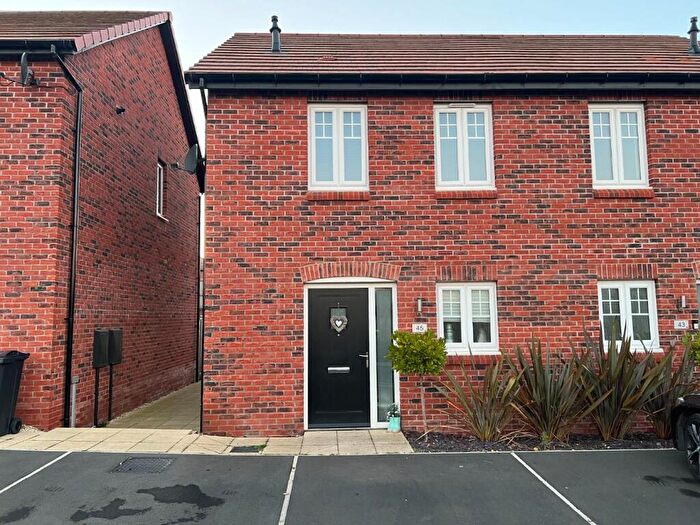 2 Bedroom House To Rent In Canyon Meadow, Worksop, S80