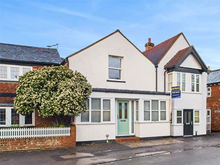 2 Bedroom Terraced House For Sale In Lower Icknield Way, Chinnor, Oxfordshire, OX39