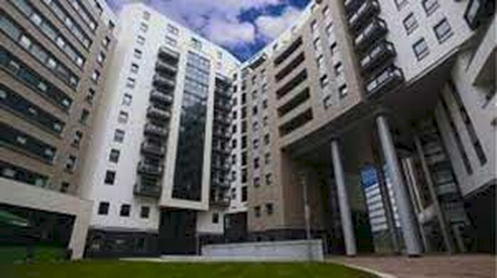 2 Bedroom Apartment To Rent In Gateway East, Marsh Lane, LS9