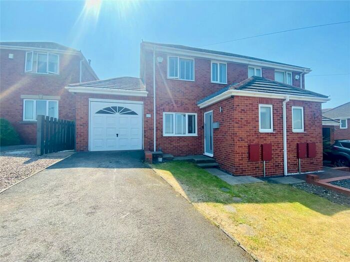 3 Bedroom Semi-Detached House To Rent In Crown Well Hill, Ardsley, Barnsley, South Yorkshire, S71