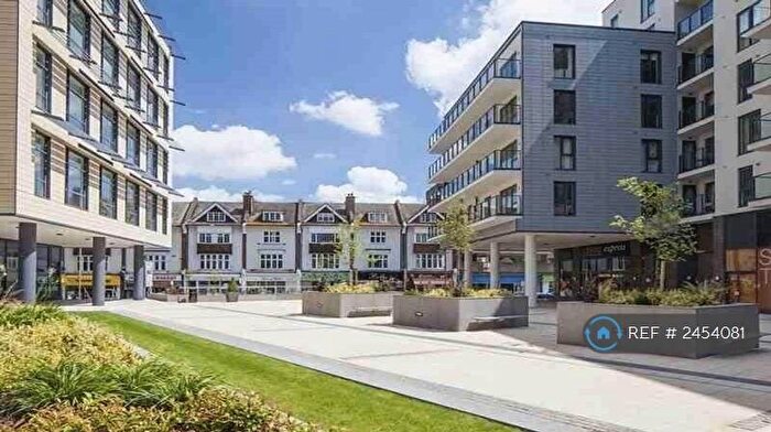 1 Bedroom Flat To Rent In Bradfield House, Woking, GU22