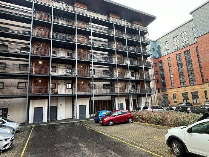 2 Bedroom Flat To Rent In / Salamander Court, Leith, EH6