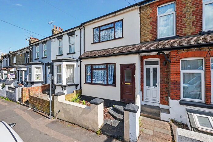 4 Bedroom Terraced House For Sale In Windmill Road, ME7