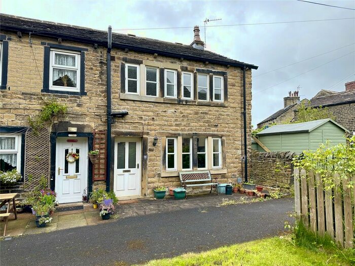3 Bedroom Semi-Detached House To Rent In Doctor Fold, Honley, Holmfirth, West Yorkshire, HD9