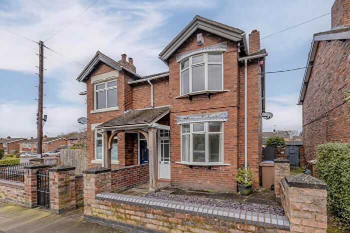 3 Bedroom Semi Detached House For Sale In Earls Road, Trentham, ST4