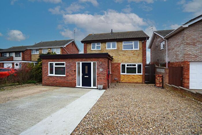 4 Bedroom Detached House For Sale In Conrad Road, Lowestoft, NR33