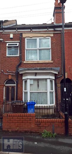 3 Bedroom Terraced House For Sale In Clarke Square, Sheffield, S2