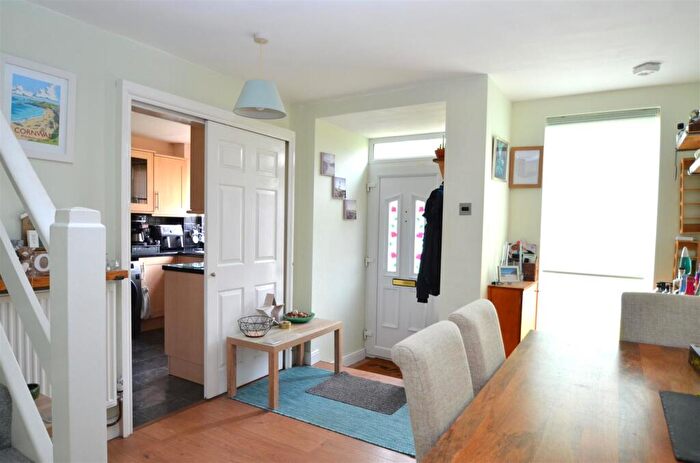 3 Bedroom End Of Terrace House For Sale In Eastway Close, Nailsea, BS48