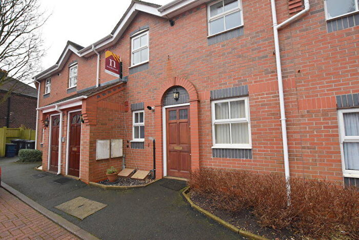 2 Bedroom Flat To Rent In Knutton Road, Wolstanton, Newcastle-under-Lyme, ST5