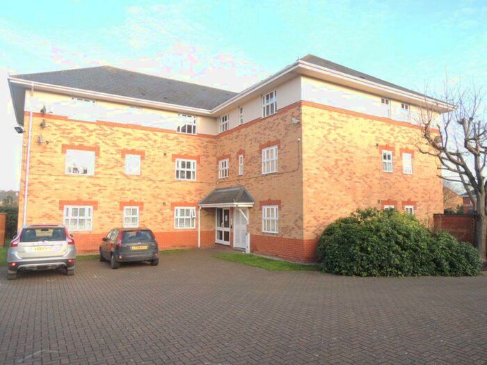 1 Bedroom Flat To Rent In Hythe, CO1