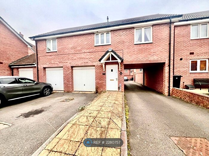 2 Bedroom Detached House To Rent In Malone Avenue, Swindon, SN25