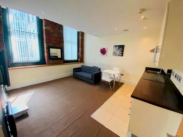 1 Bedroom Flat To Rent In Hick Street, Bradford, BD1