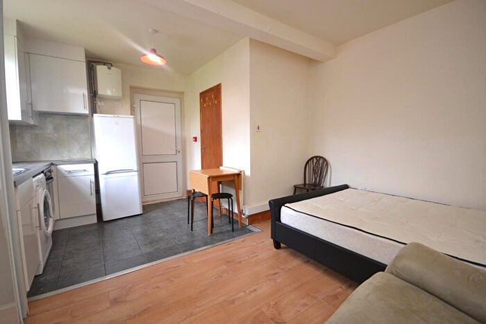 Studio To Rent In Denmark Road, Reading, RG1