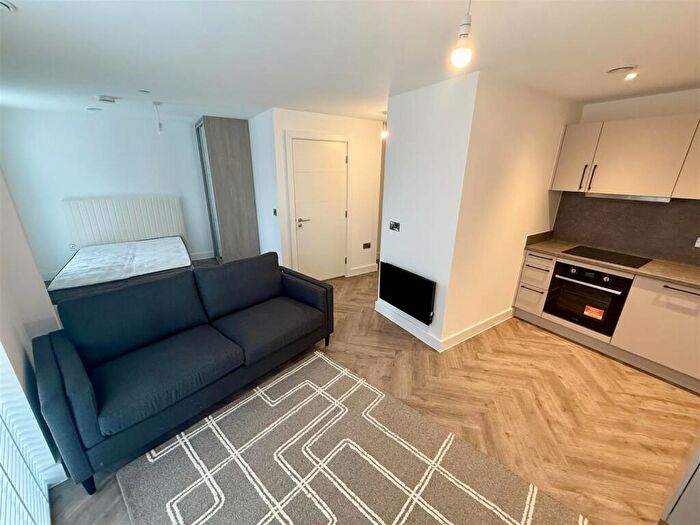 Studio To Rent In Weavers House, Castleward Boulevard, Derby, DE1