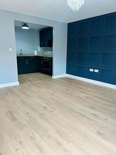 2 Bedroom Apartment To Rent In Mckenzie Court, Maidstone, ME14