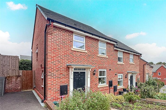 2 Bedroom Semi Detached House For Sale In Dudcote Field, Didcot, Oxfordshire, OX11