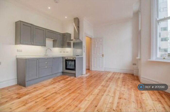 1 Bedroom Flat To Rent In High Street, Southampton, SO14