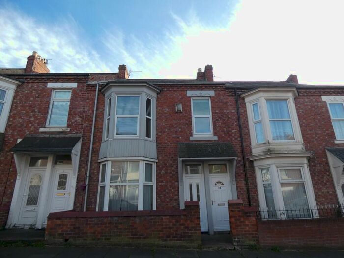 3 Bedroom Flat To Rent In Wharton Street, South Shields, Tyne And Wear, NE33
