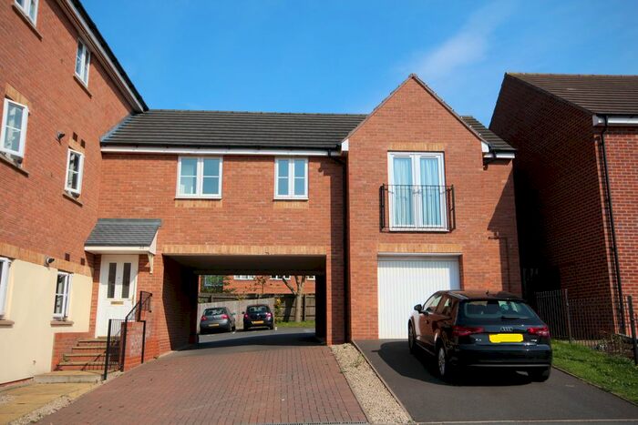 2 Bedroom Detached House To Rent In Summerton Road, Oldbury, B69
