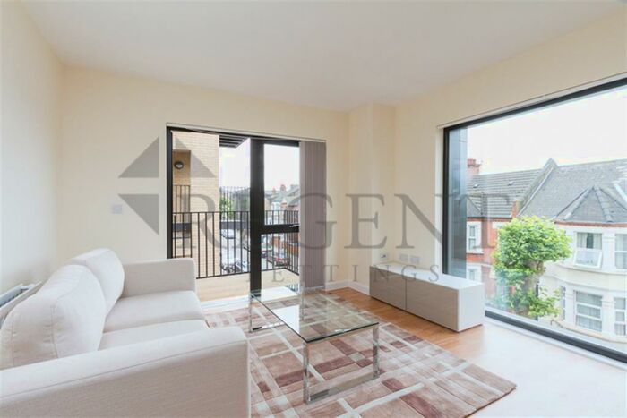 1 Bedroom Apartment To Rent In Newman Close, Willesden Green, NW10