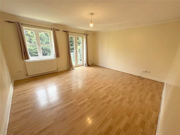 2 Bedroom Apartment To Rent In Belgrave Close, Mill Hill, London, NW7