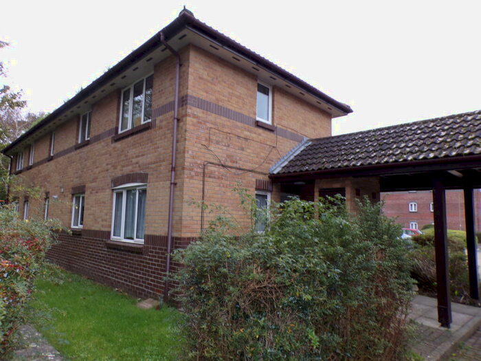 1 Bedroom Flat To Rent In Euston Grove, Ringwood, BH24