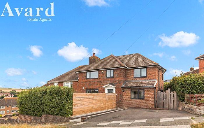 4 Bedroom Semi-Detached House To Rent In Warnham Rise, Brighton, BN1