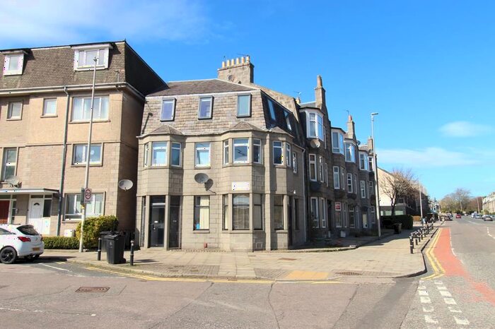 1 Bedroom Flat To Rent In Holburn Street, Top Floor, Aberdeen, AB10