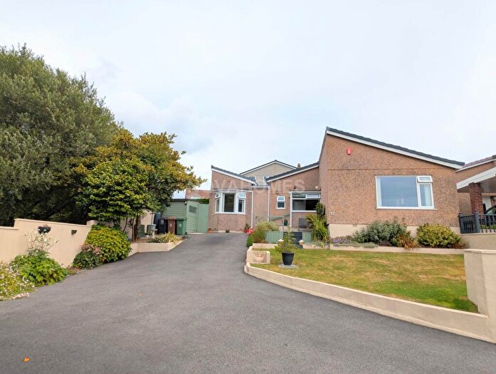4 Bedroom Detached House For Sale In Davenham Close, Roborough, PL6