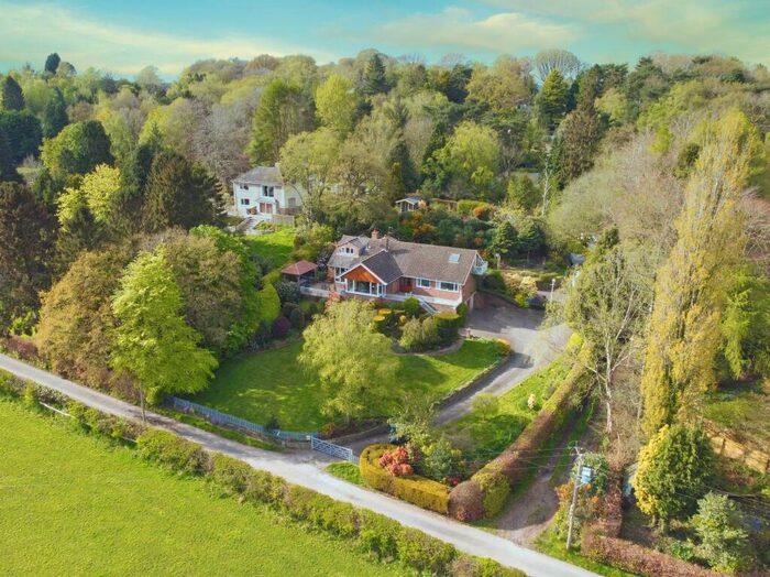 4 Bedroom Detached House For Sale In Manor Road, Baldwins Gate, ST5