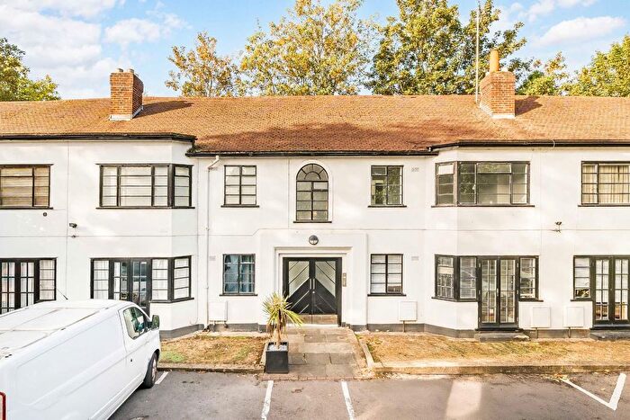 2 Bedroom Flat For Sale In Conifers Close, Teddington, TW11