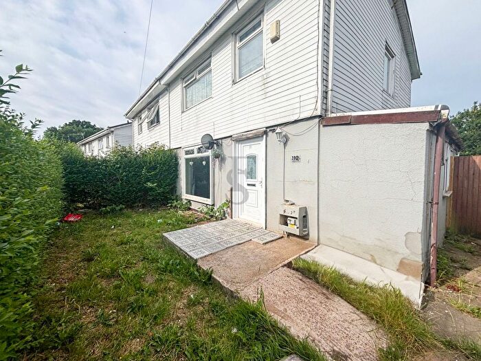 3 Bedroom Semi-Detached House To Rent In Keightley Road, Leicester, LE3