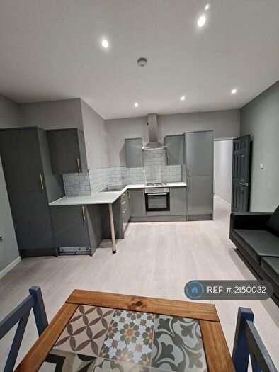 2 Bedroom Flat To Rent In Paynes Lane, Coventry, CV1