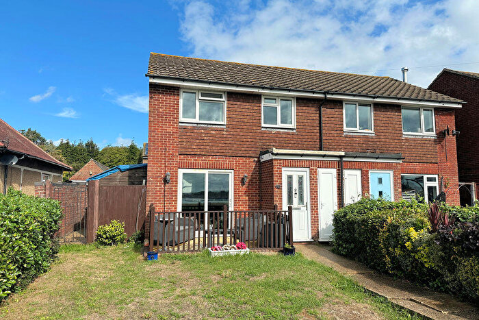 3 Bedroom Semi-Detached House For Sale In Southampton Road, Portsmouth, PO6