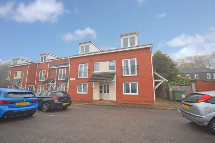 2 Bedroom Apartment To Rent In Pavilion House, York Road, Leeds, LS14